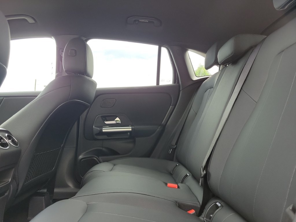New 2026 Night Black Mercedes-Benz GLA 250 image 10