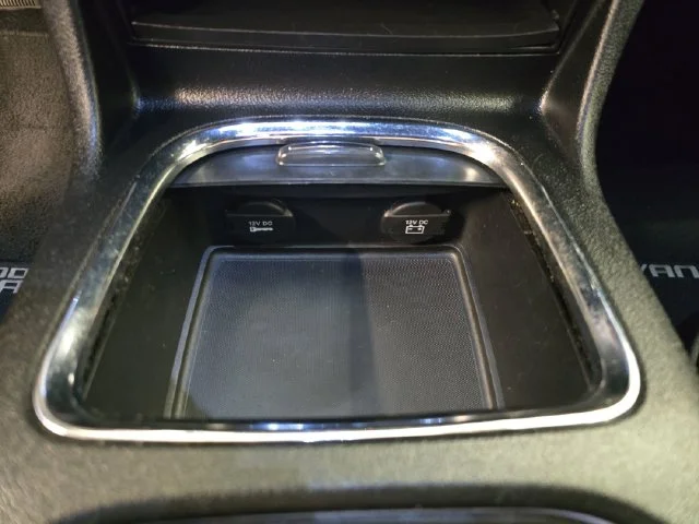 Used 2016 Granite Crystal Clearcoat Metallic Dodge R/T image 28