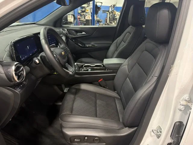 Used 2026 Summit White Chevrolet LT image 15