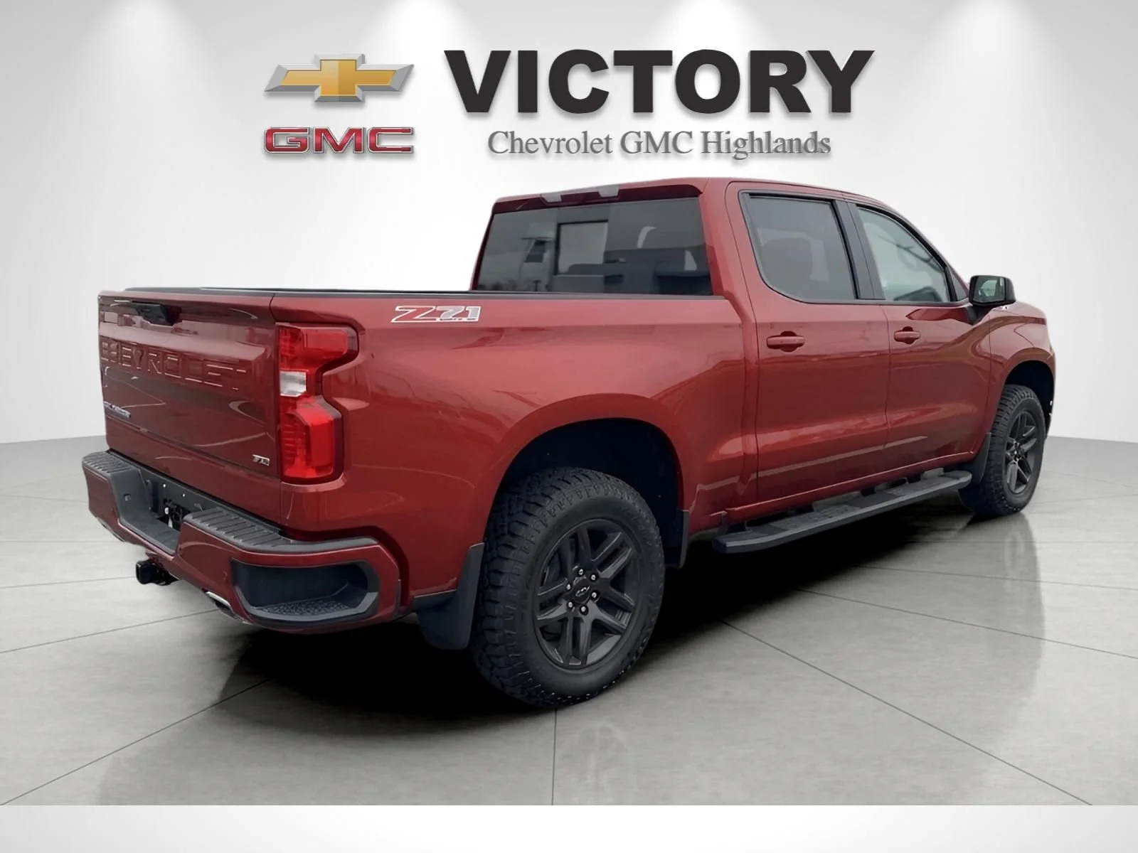 Used 2022 CHERRY RED TINTCOAT Chevrolet LT Trail Boss image 3