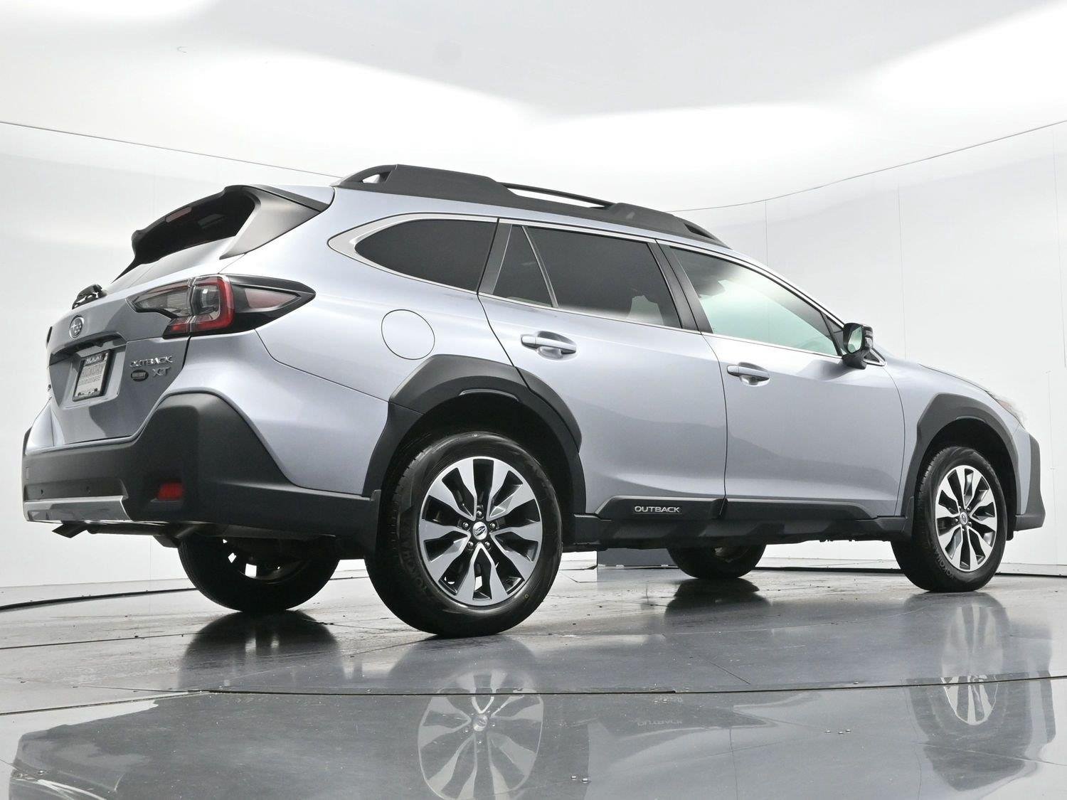 Used 2023 Ice Silver Metallic Subaru Limited XT image 51