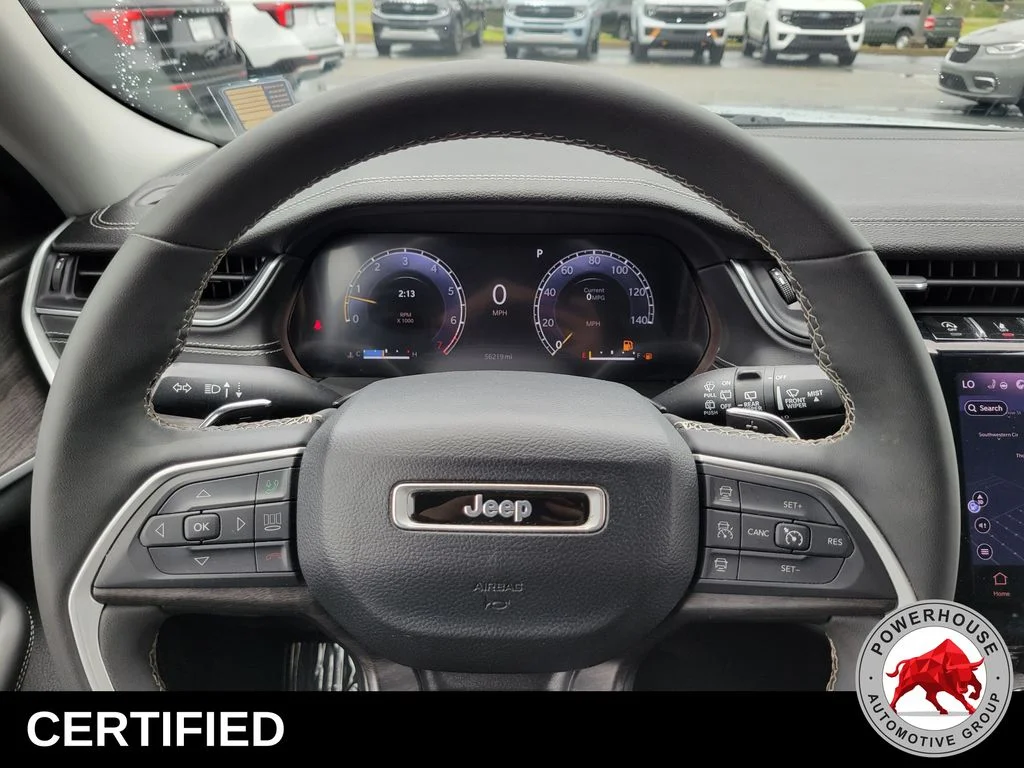 Used 2023 Silver Jeep Limited image 34