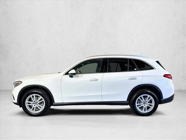 New 2026 Polar White Mercedes-Benz GLC 300 image 38