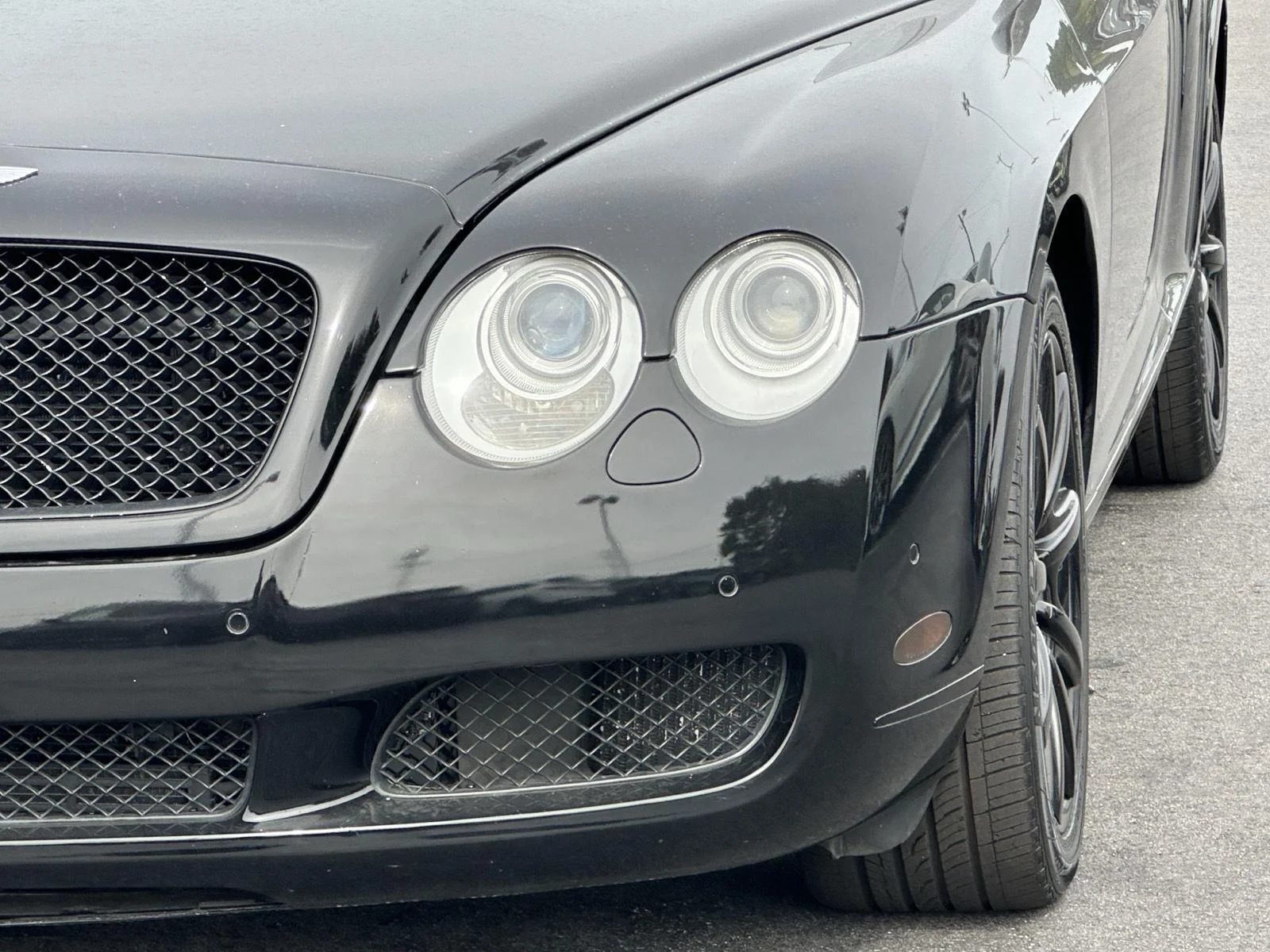 Used 2005 Beluga Bentley GT image 40