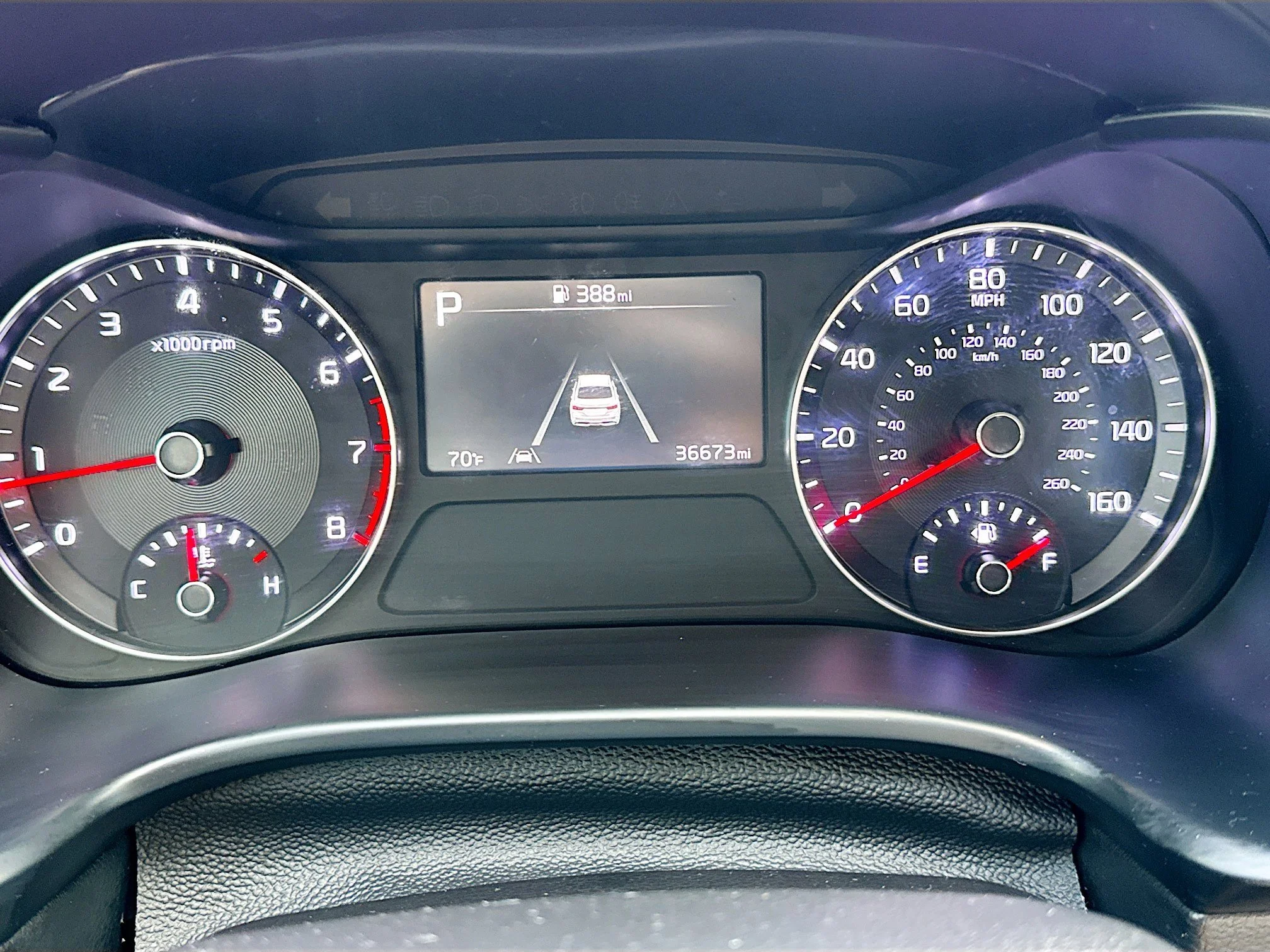 Used 2024 Snow White Pearl Kia LXS image 37