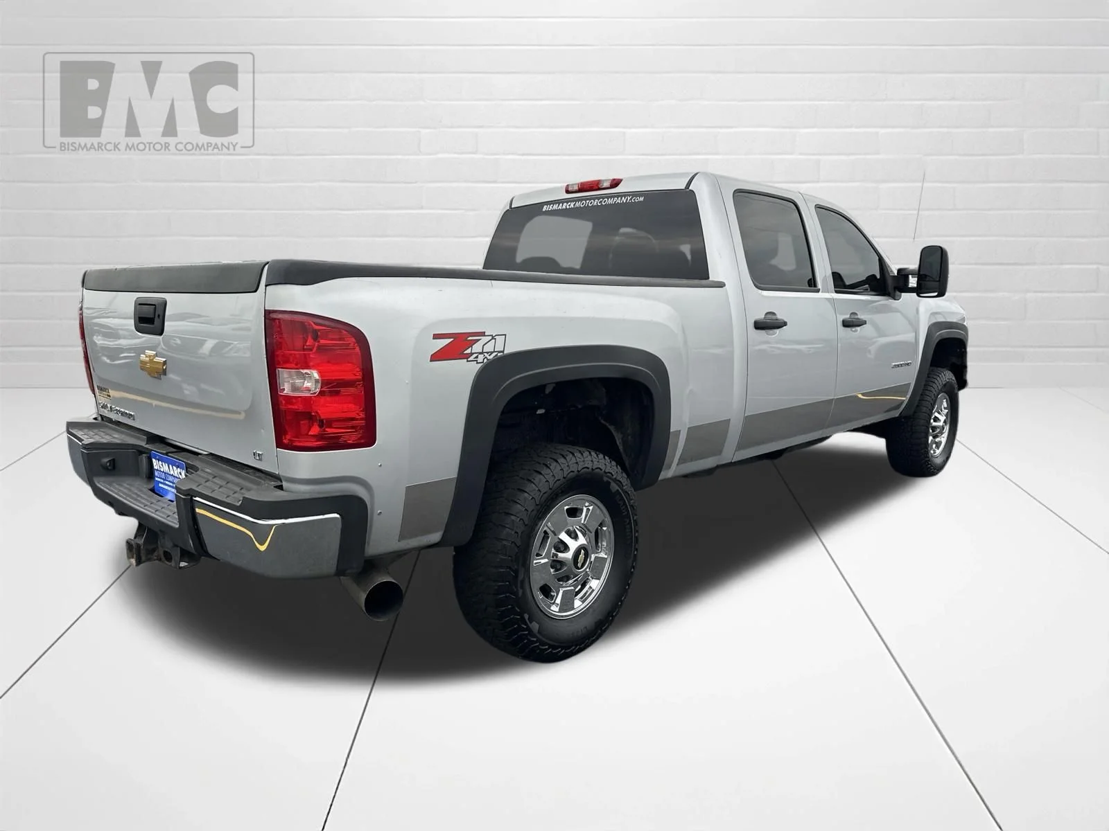 Used 2012 Silver Chevrolet LT image 3