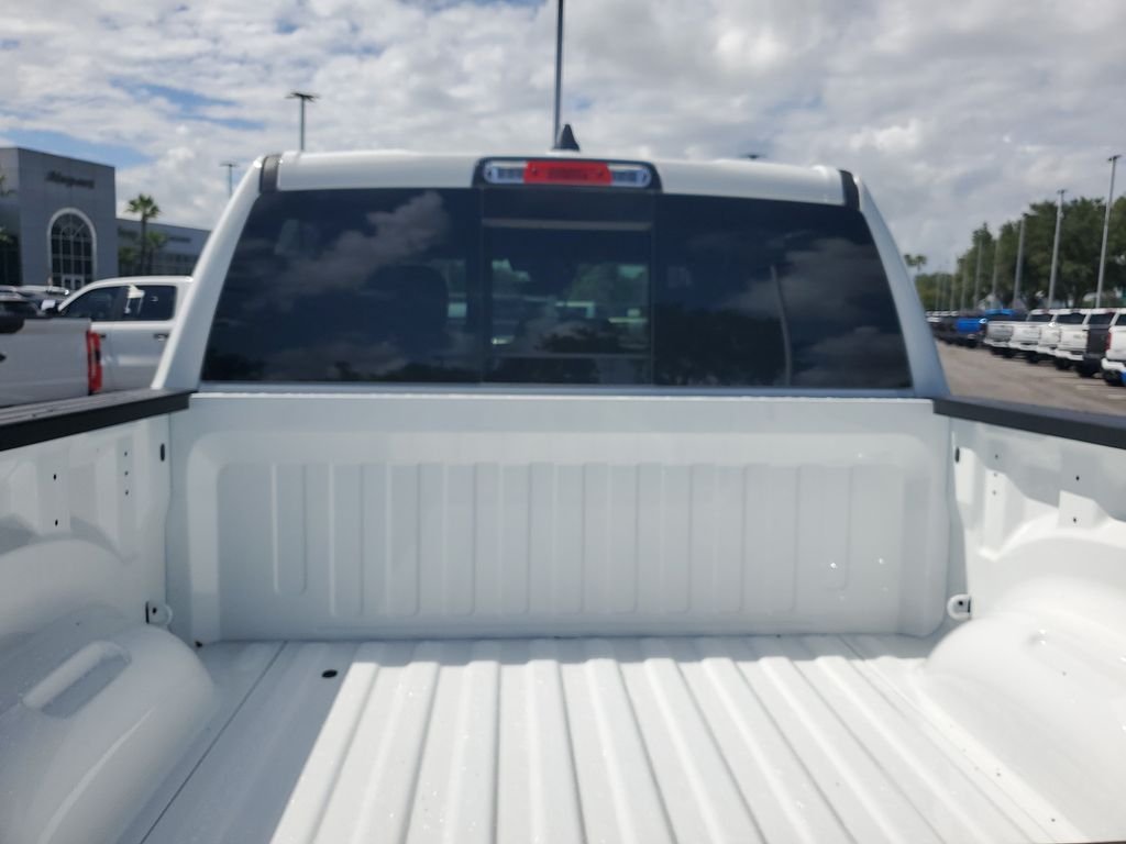 New 2026 Bright White Clear-Coat Exterior Paint RAM Big Horn/Lone Star image 6