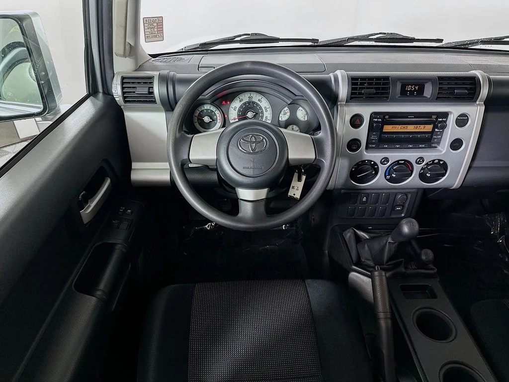 Used 2007 Titanium Metallic Toyota  image 21