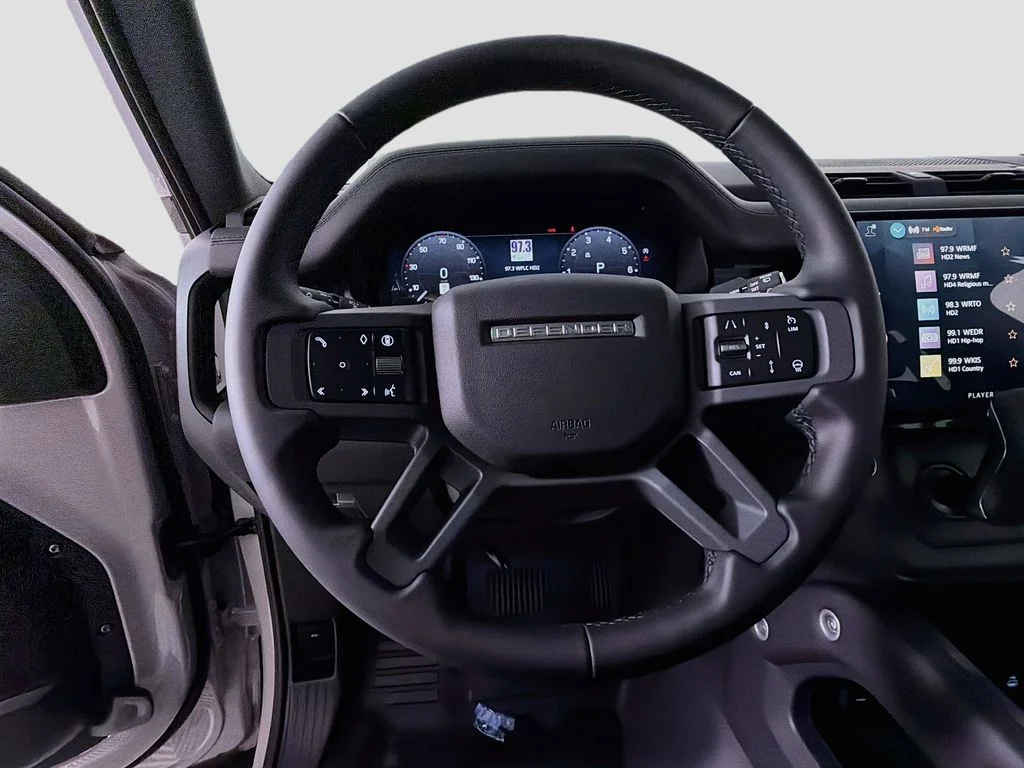 New 2026 Borasco Grey Land Rover X-Dynamic SE image 11