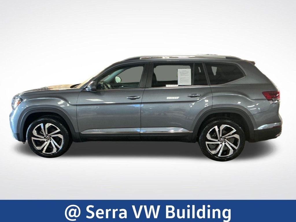 Used 2023 Gray Volkswagen SEL image 2