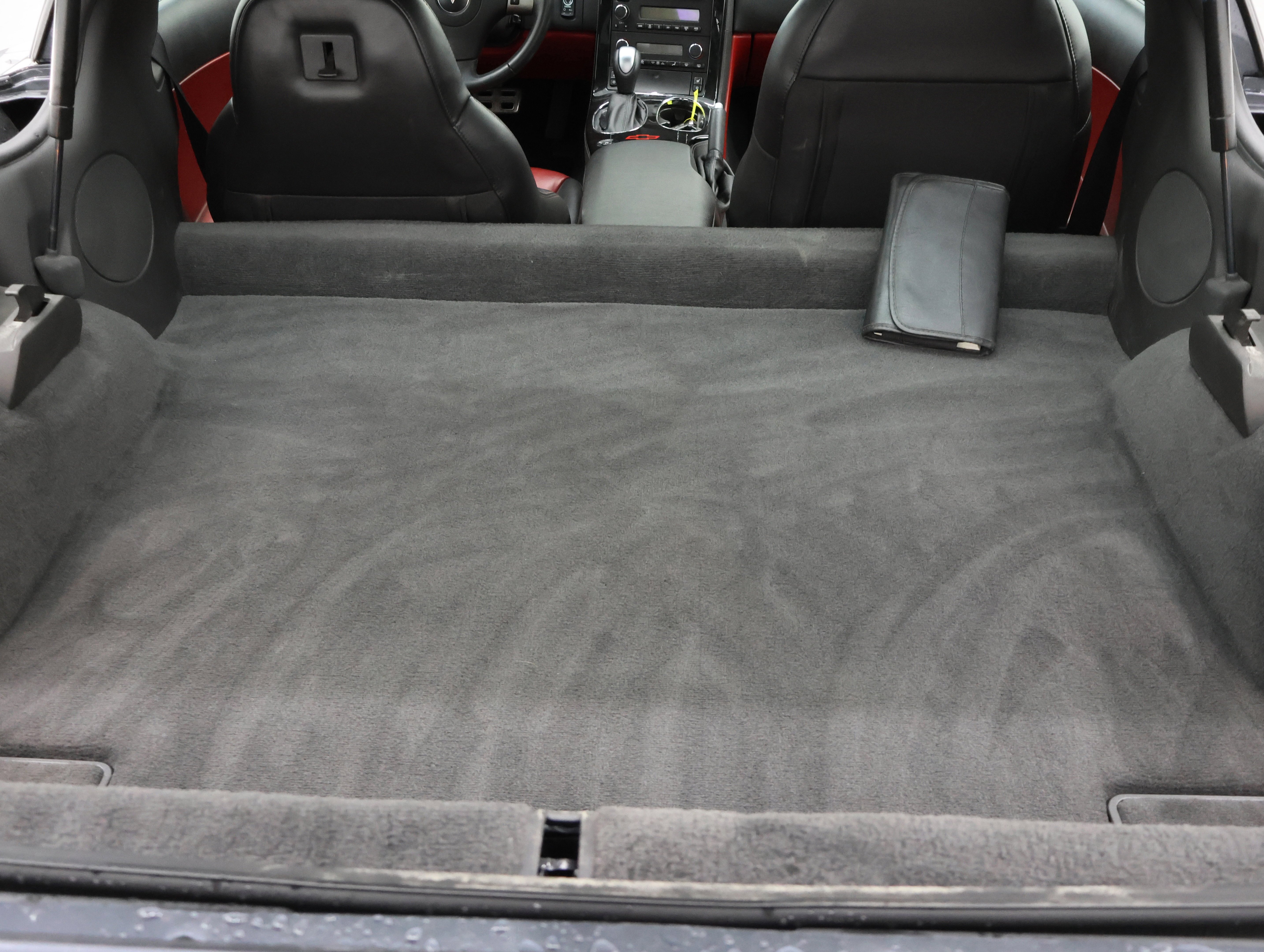 Used 2009 Cyber Gray Metallic Chevrolet LT Coupe: 3LT-Z51-COUPE-AUTO-HEATED LEATHER-HID LIGHTS-6 DISC CD CHANGER-NEW TIRES image 24