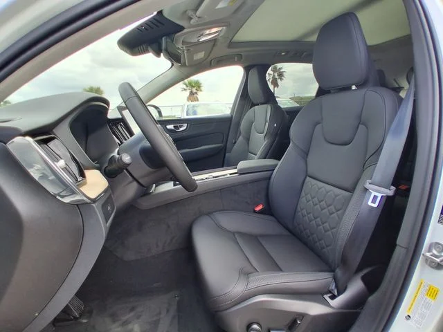 New 2026 Crystal White Volvo Plus image 15