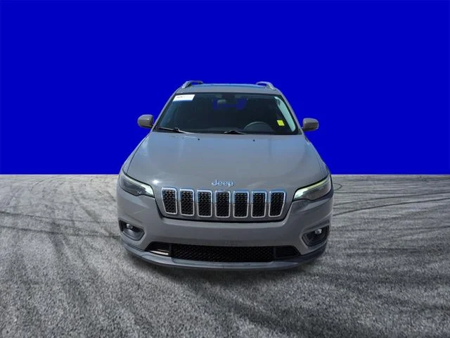 Certified Used 2020 Sting Gray Clearcoat Jeep Latitude Plus image 9
