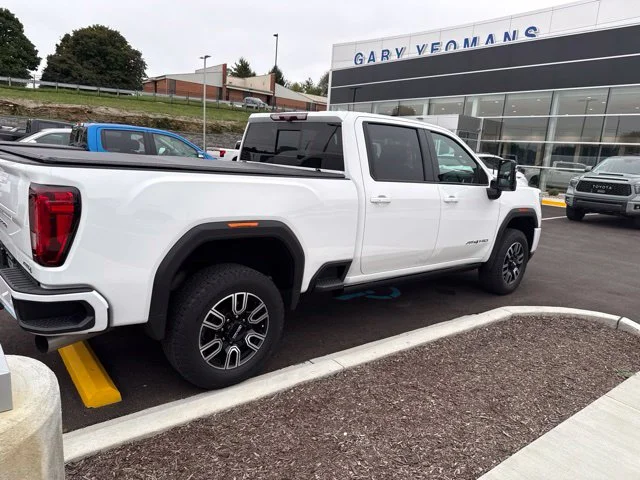 Used 2023 White GMC AT4 image 8