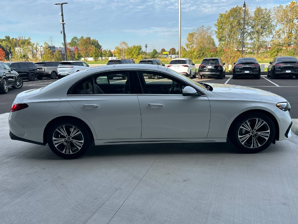 New 2027 Polar White Mercedes-Benz E 350 image 9