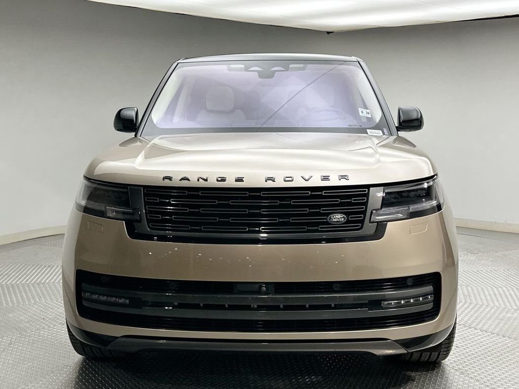 Used 2023 Batumi Gold Premium Metallic Land Rover SE image 16