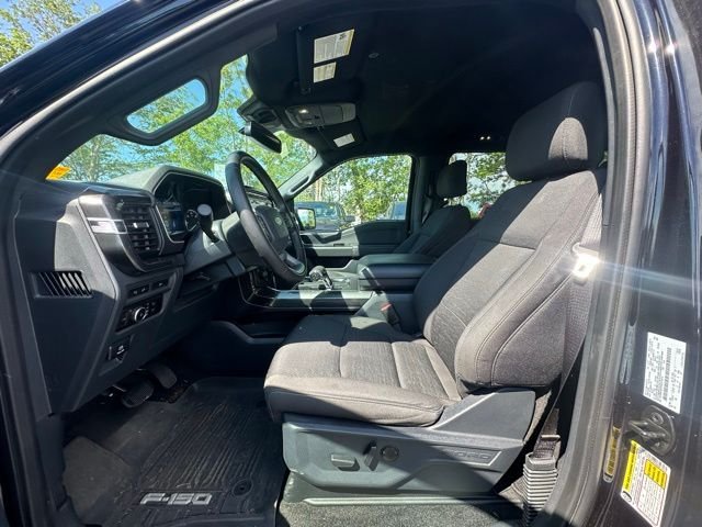 Used 2023 Black Ford XLT image 26