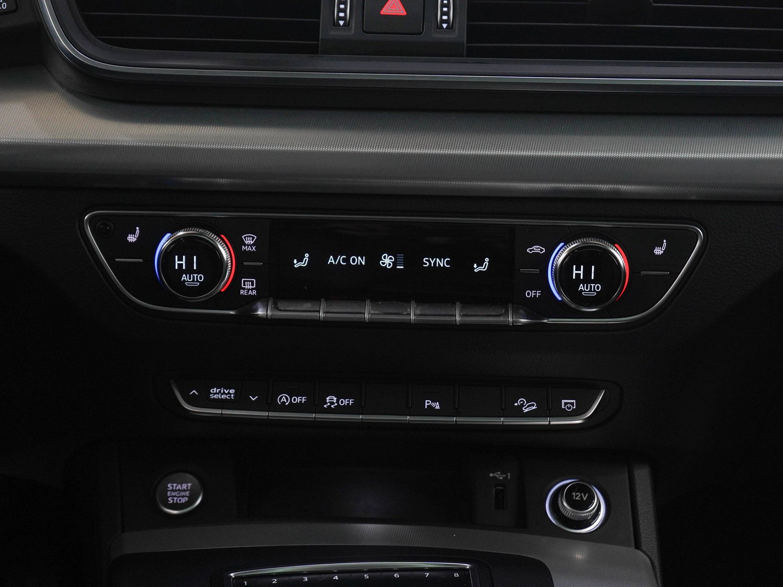 Used 2018 Manhattan Gray Metallic Audi 2.0T image 19