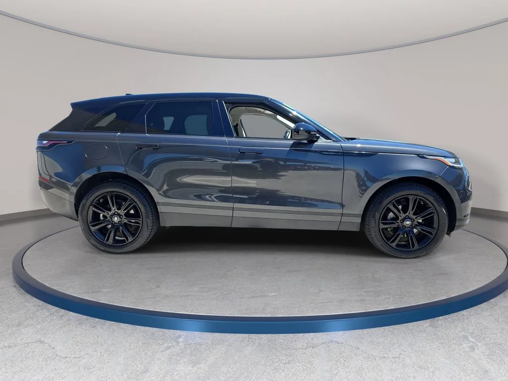 Used 2020 Gray Land Rover S image 5