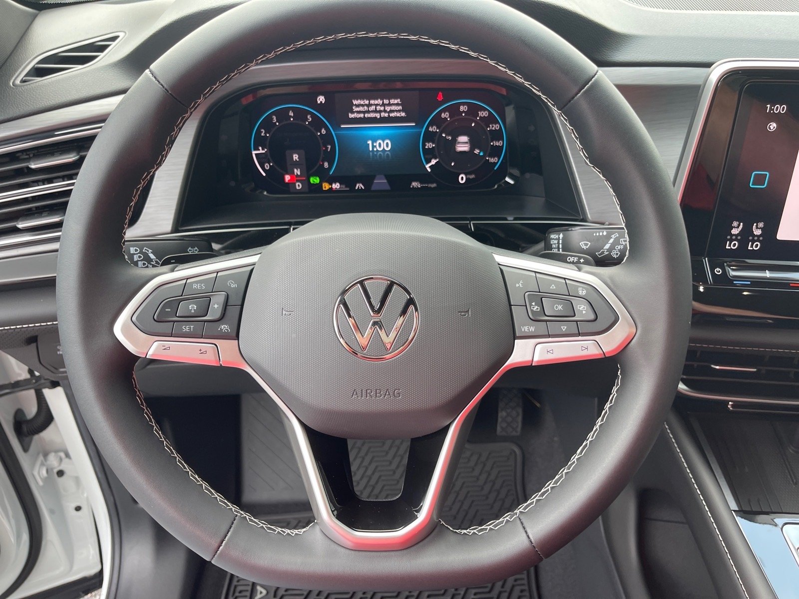 New 2026 Opal White Pearl Volkswagen SE image 7
