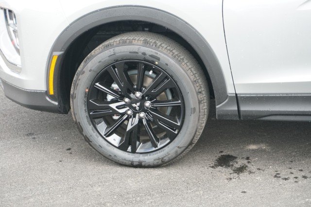 New 2026 Alloy Silver Metallic Mitsubishi LE 1.5T S-AWC image 11