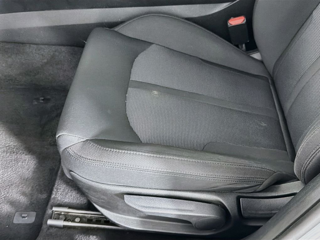 Used 2023 Silver Kia LXS image 24