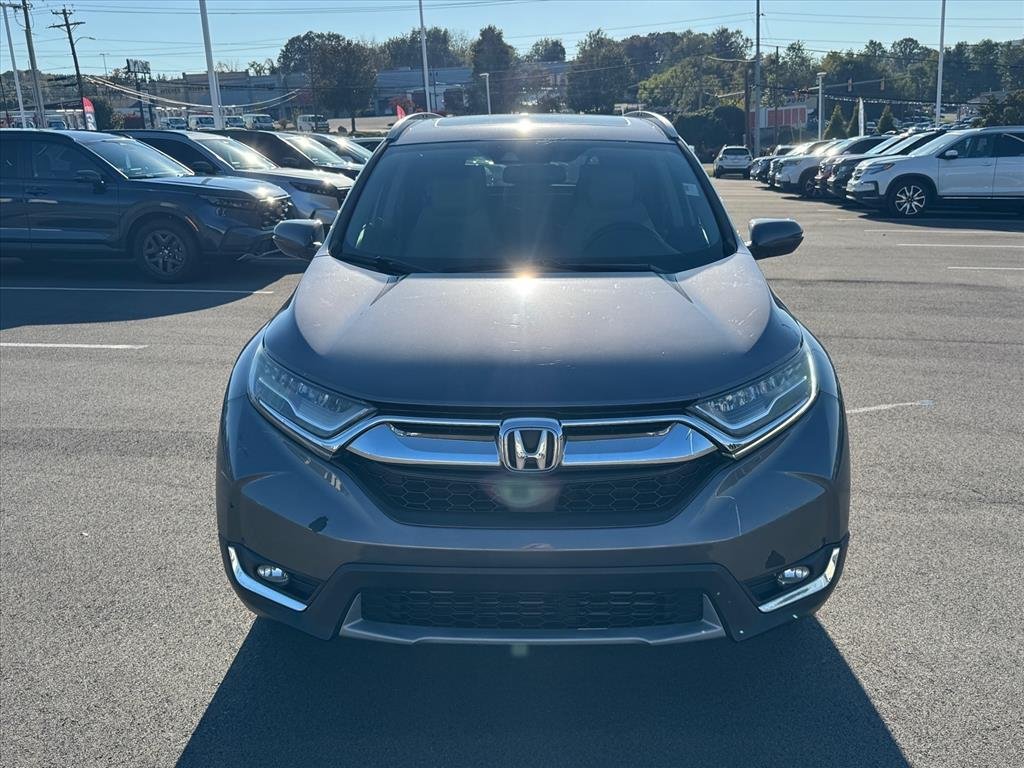 Used 2018 Modern Steel Metallic Honda Touring image 11