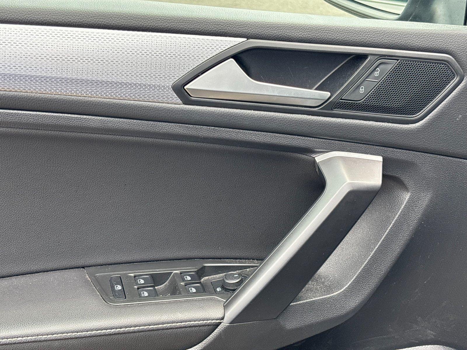 Used 2024 Platinum Gray Metallic Volkswagen S image 13