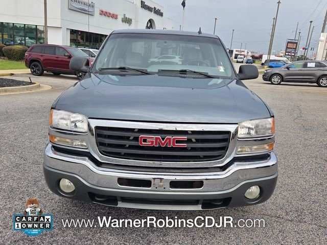 Used 2006 Gray GMC SLT image 2
