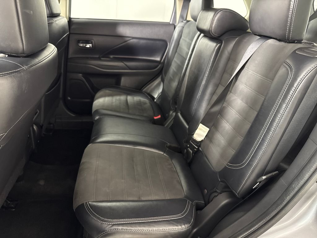 2019 Mitsubishi Outlander SE - Photo 11