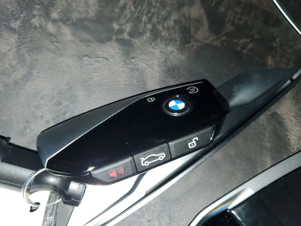 New 2026 Black Sapphire Metallic BMW xDrive40i image 27