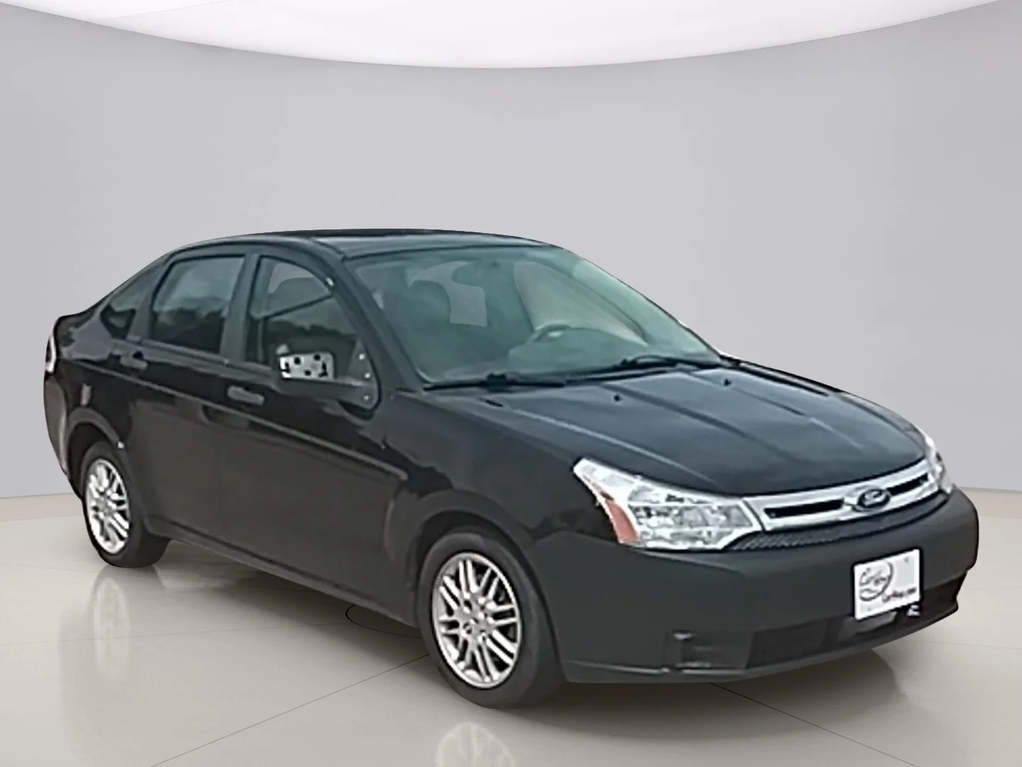Used 2010 Black Ford SE image 7