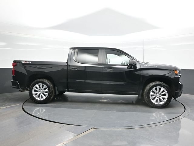Used 2021 Black Chevrolet Custom image 8
