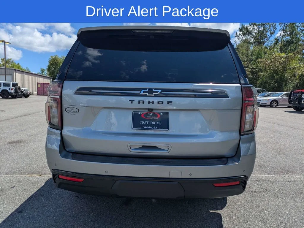 Used 2024 Gray Chevrolet Z71 image 5