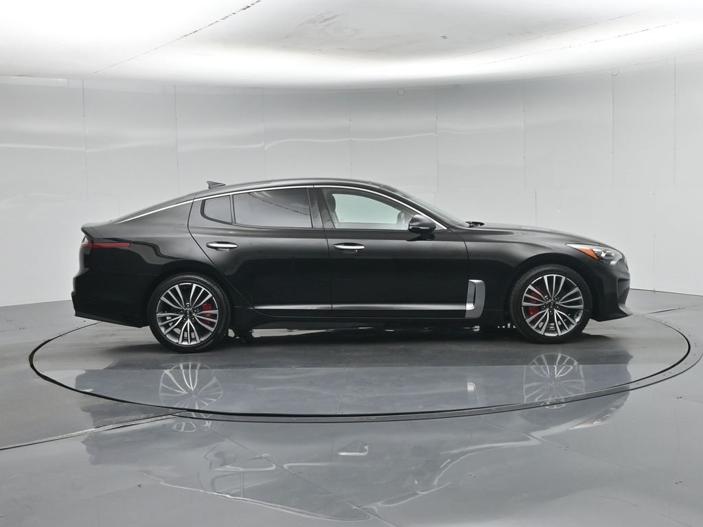 Used 2019 Black Kia Premium image 29