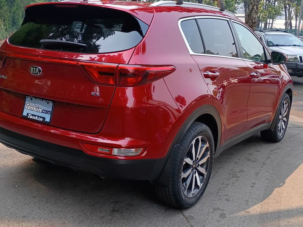 Used 2017 Hyper Red Kia EX image 4