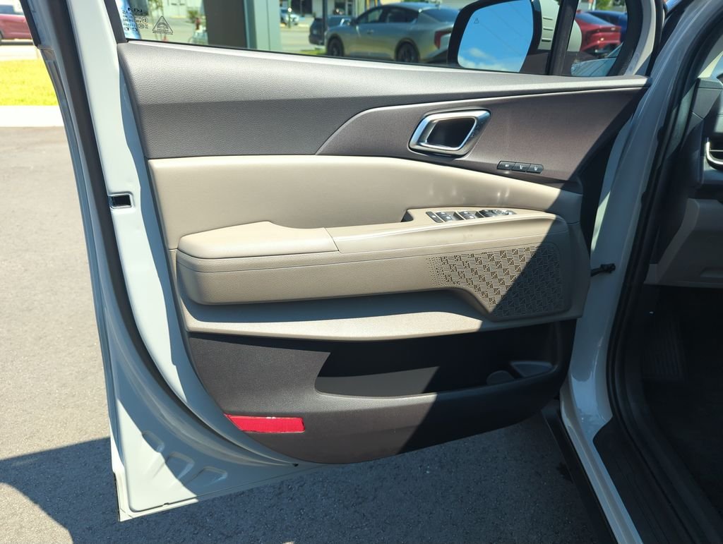 New 2026 Ceramic Silver Kia EX image 18