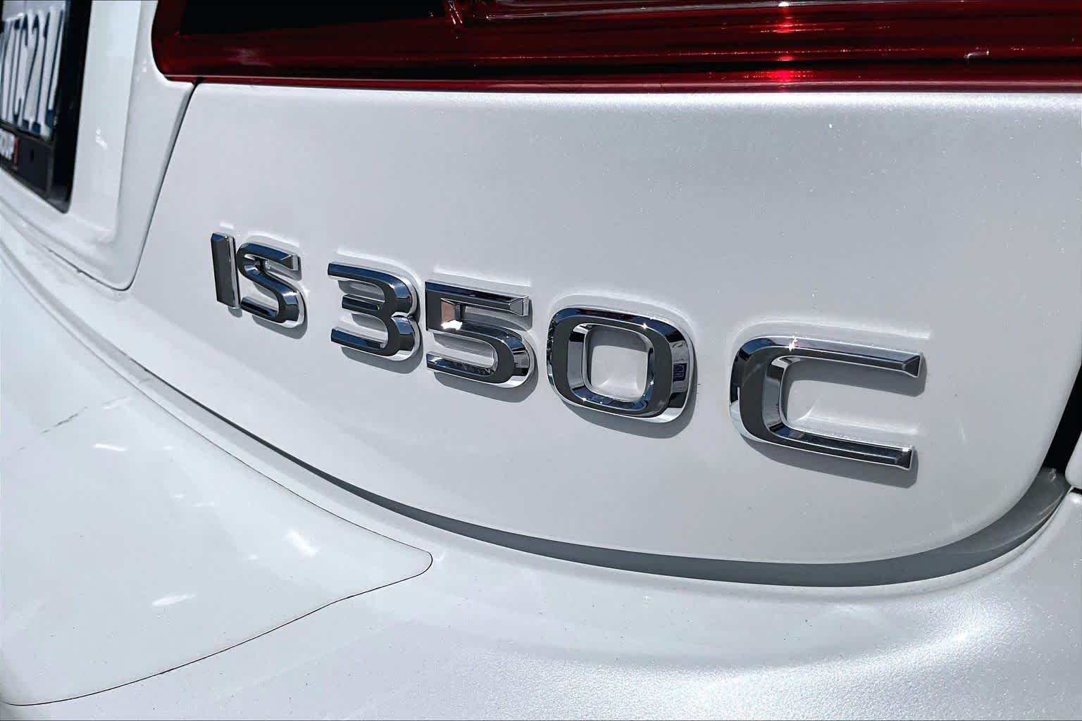Used 2015 Starfire Pearl Lexus  image 9