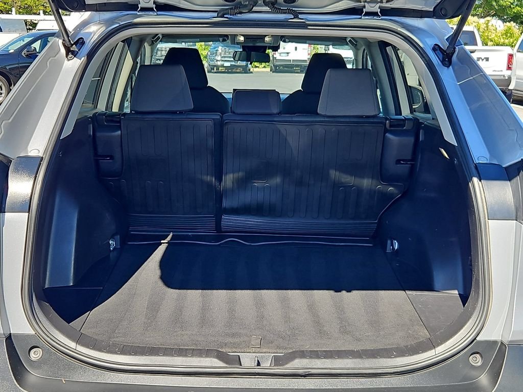 Used 2022 Silver Sky Metallic Toyota XLE image 24
