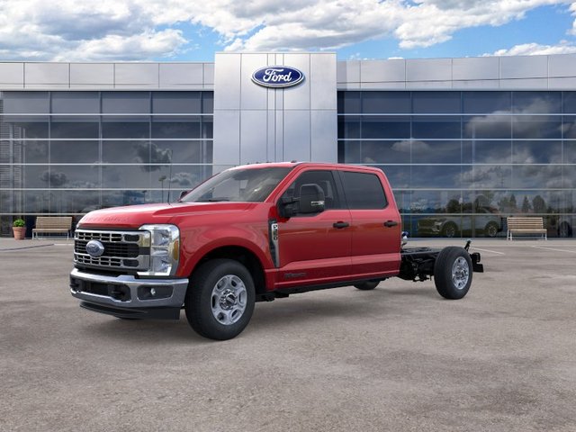 2025 Ford Chassis Cab F-350® XLT