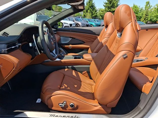 2026 Maserati GranCabrio Trofeo - Photo 8