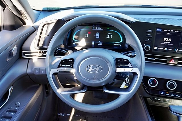 Used 2024 Black Hyundai SE image 17