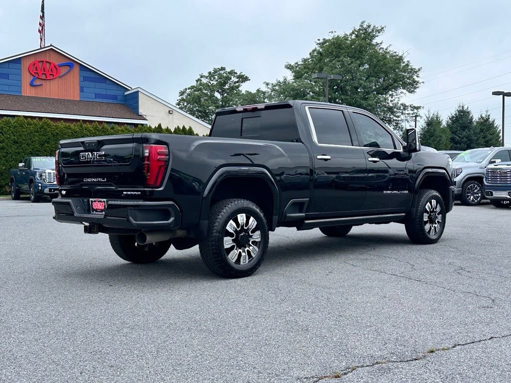 Used 2024 Onyx Black GMC Denali image 11
