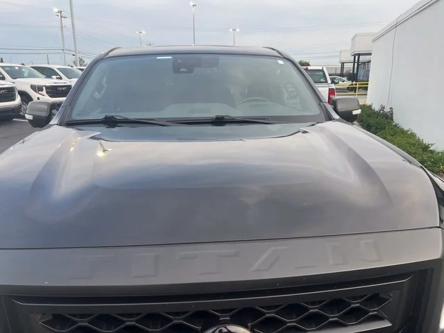 Used 2022 Black Nissan PRO-4X image 11