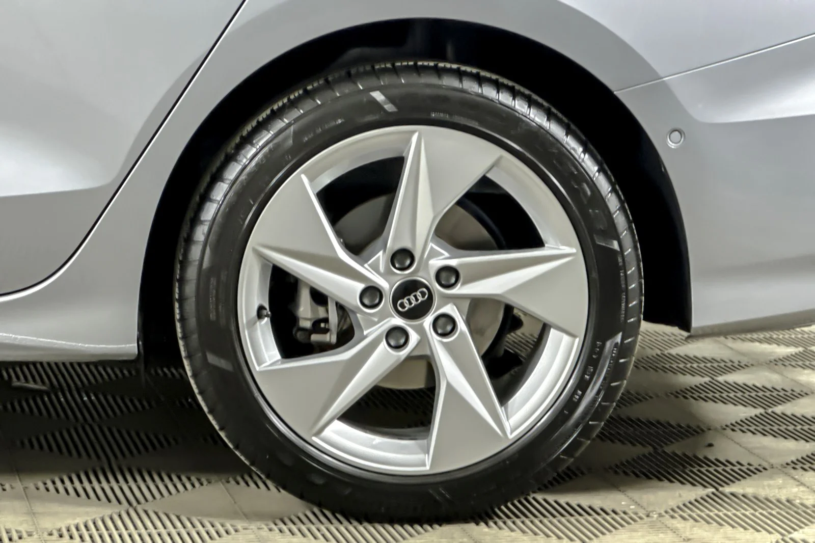 Used 2023 Florett Silver Metallic Audi Premium Plus 40 TFSI image 24