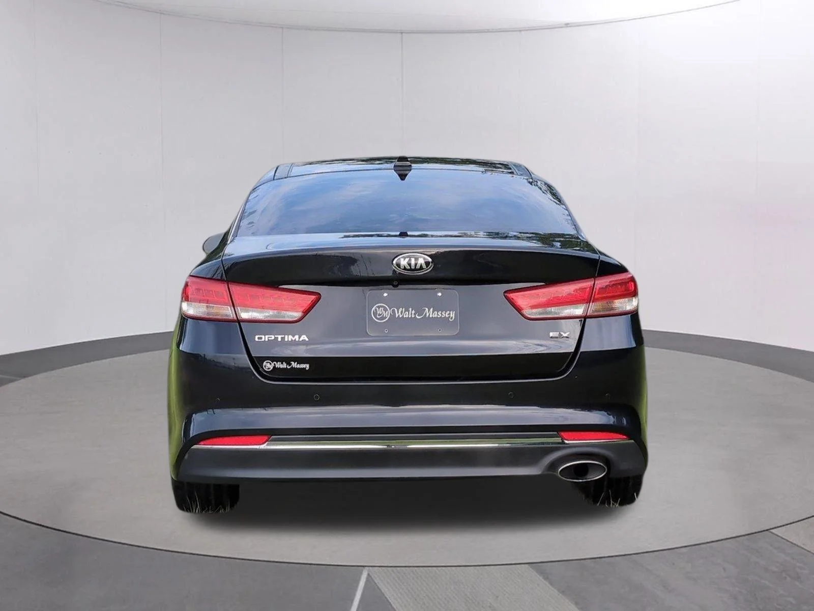 Used 2016 Ebony Black Kia EX image 4