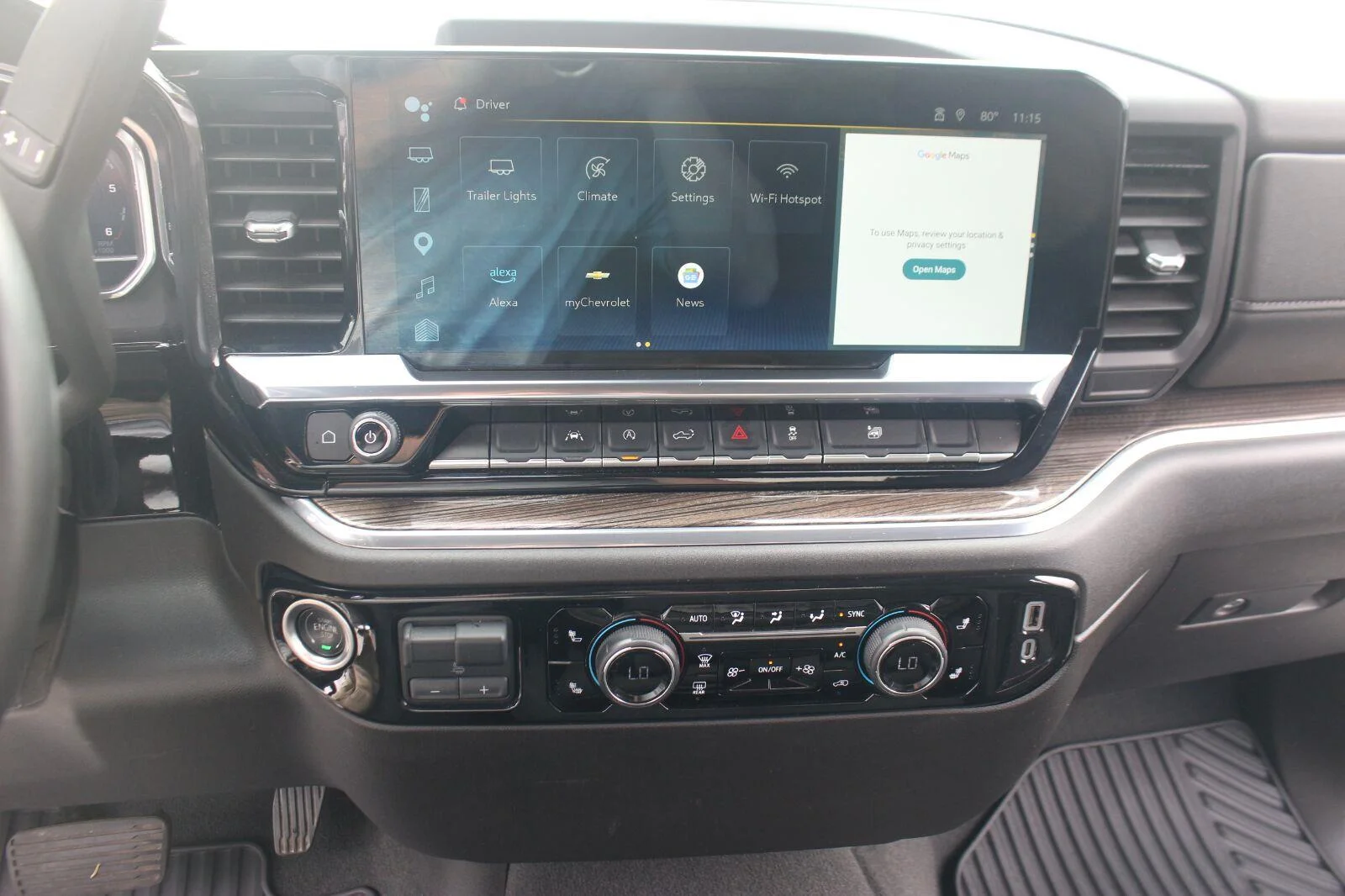 Used 2025 Cypress Gray Chevrolet LT image 27