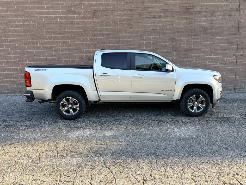 Used 2018 SILVER Chevrolet 4WD Z71 image 6