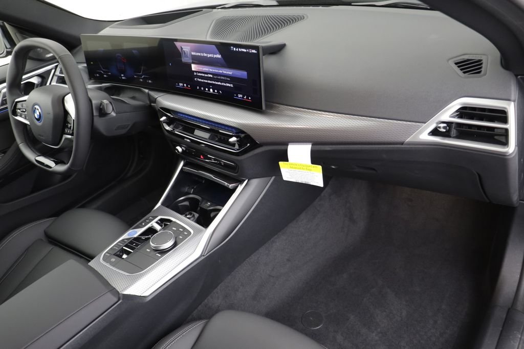 New 2026 Black Sapphire Metallic BMW xDrive40 image 21