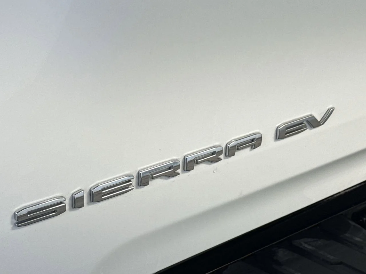2026 GMC Sierra EV Elevation - Photo 10